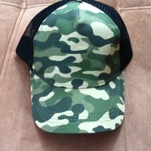Camo baseball cap